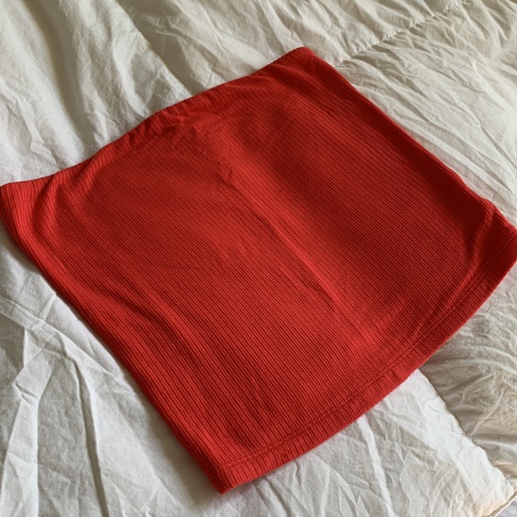 Like New Dark Pink Crop Tube Top - Picture 2 of 4